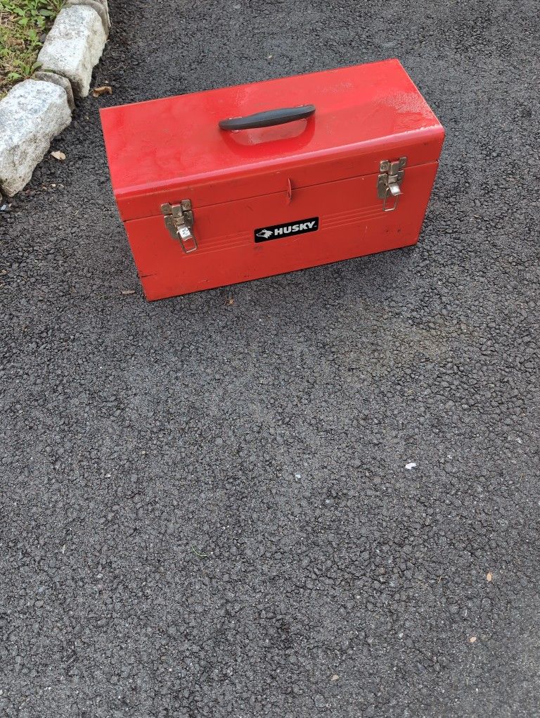 20 X 9 1/2 Tool Kit Husky