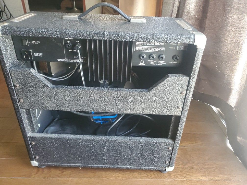 Ampeg SS-70 Guitar Amp