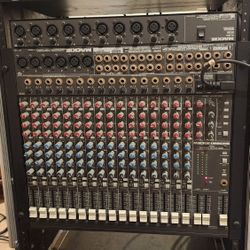 Mackie CR1604 16-channel analog mixer w/ XLR10 expansion