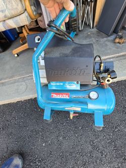 MAKITA - MAC700 / 2HP / 2.6 GAL