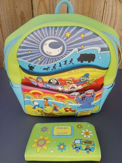 Loungefly Scooby-Doo Psychedelic Monster Chase Glow Backpack+ Wallet
