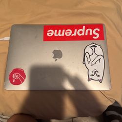 13inch Macbook Pro With Touchbar 