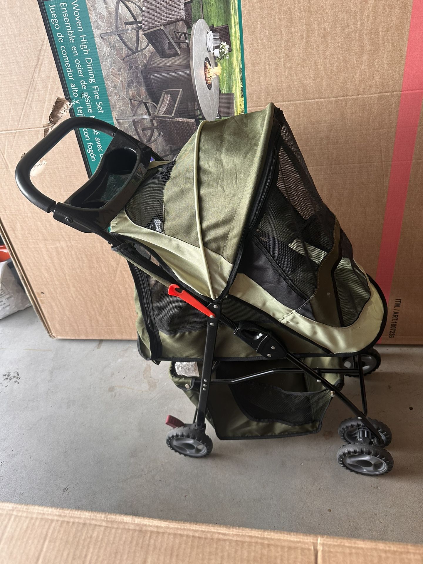 Like New Pet / Dog Stroller W/ Storage Under & Ventilated