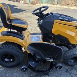 Cub Cadet 50” Ride On Mower 