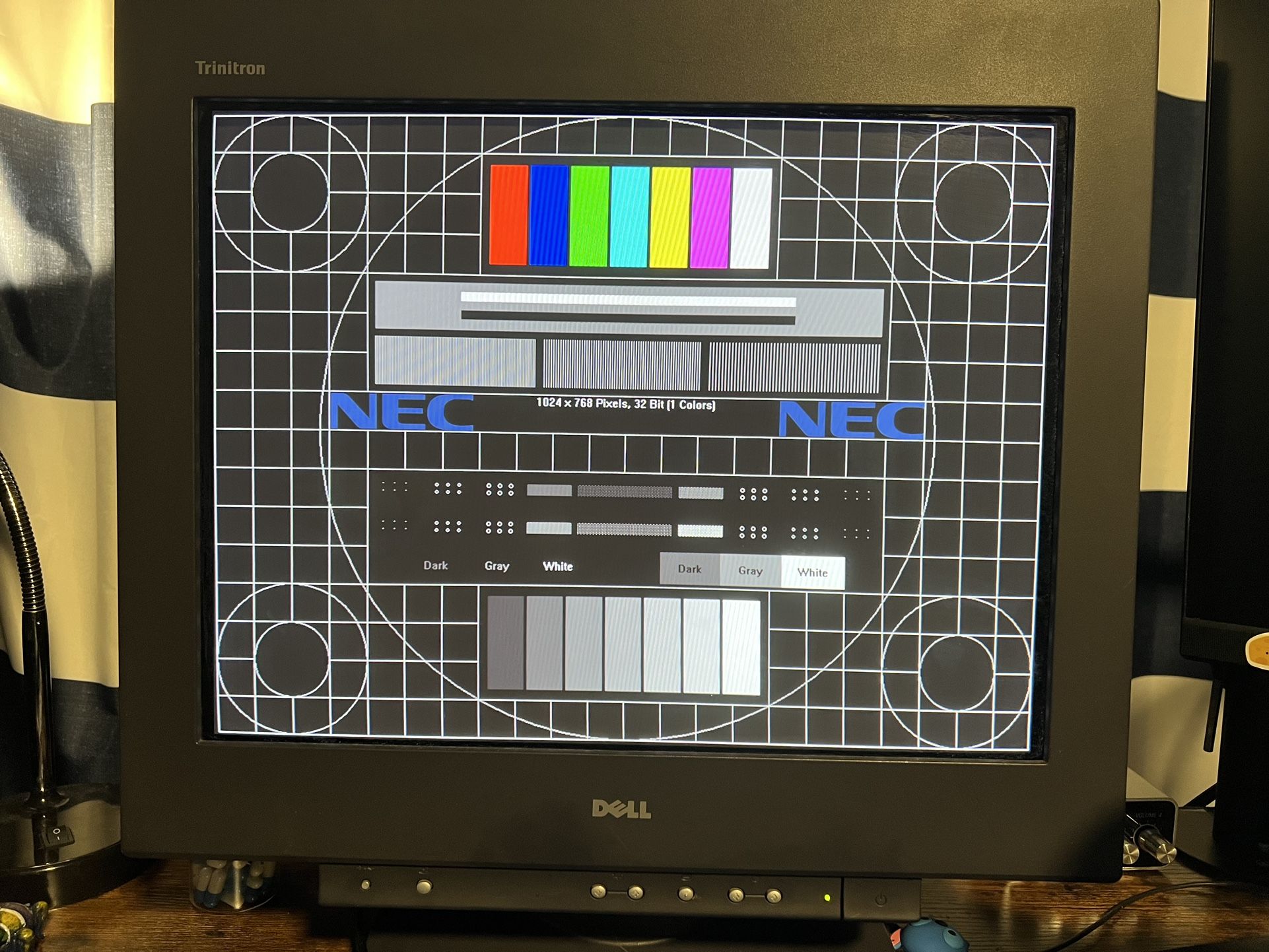 Dell Trinitron P991 19” CRT Monitor