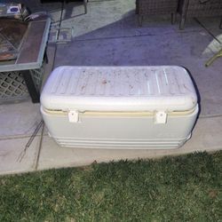 Igloo 50 Gallon Ice Chest