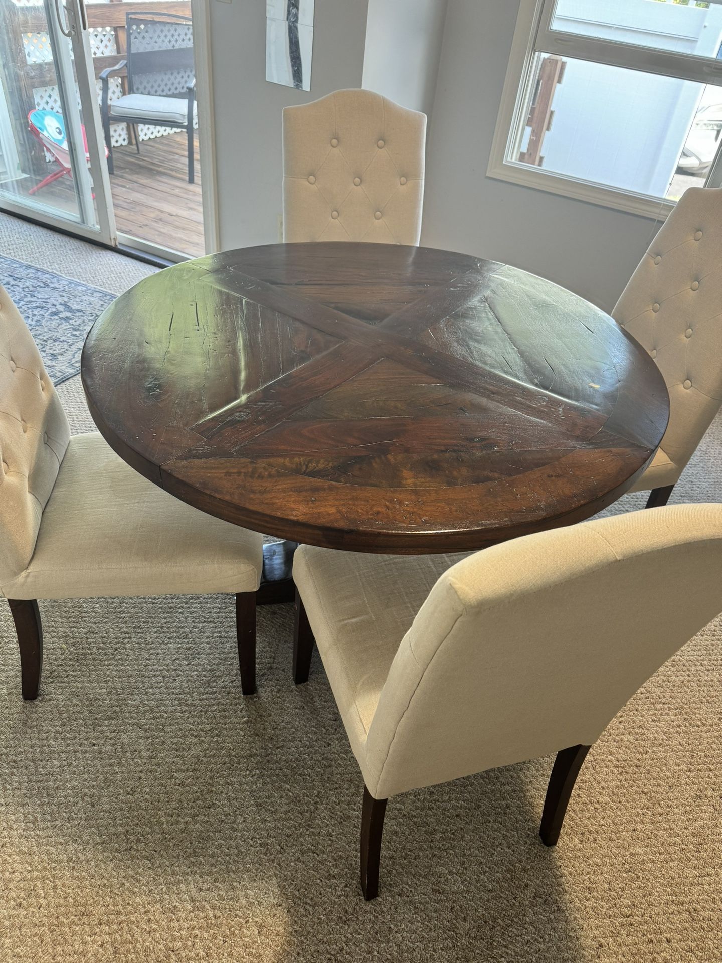 Round Dining Table with Chairs