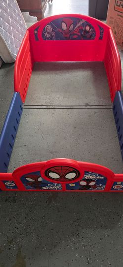 Toddler size Spiderman frame