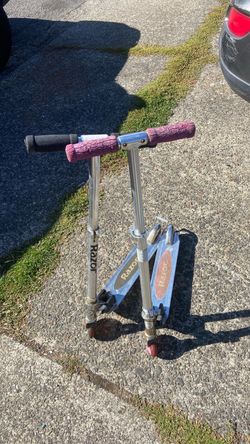 2 razor scooter price 5$. each pick up. E. Side Tacoma