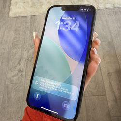 iPhone 13 unlocked 128Gb black color