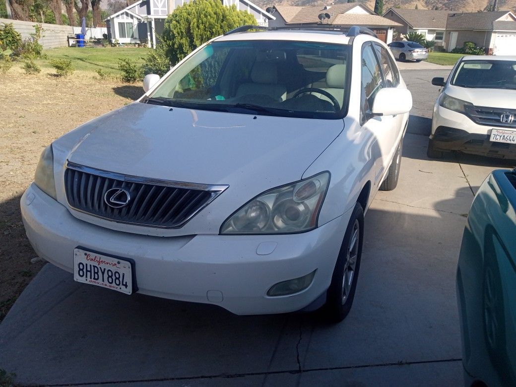 08 Lexus Suv