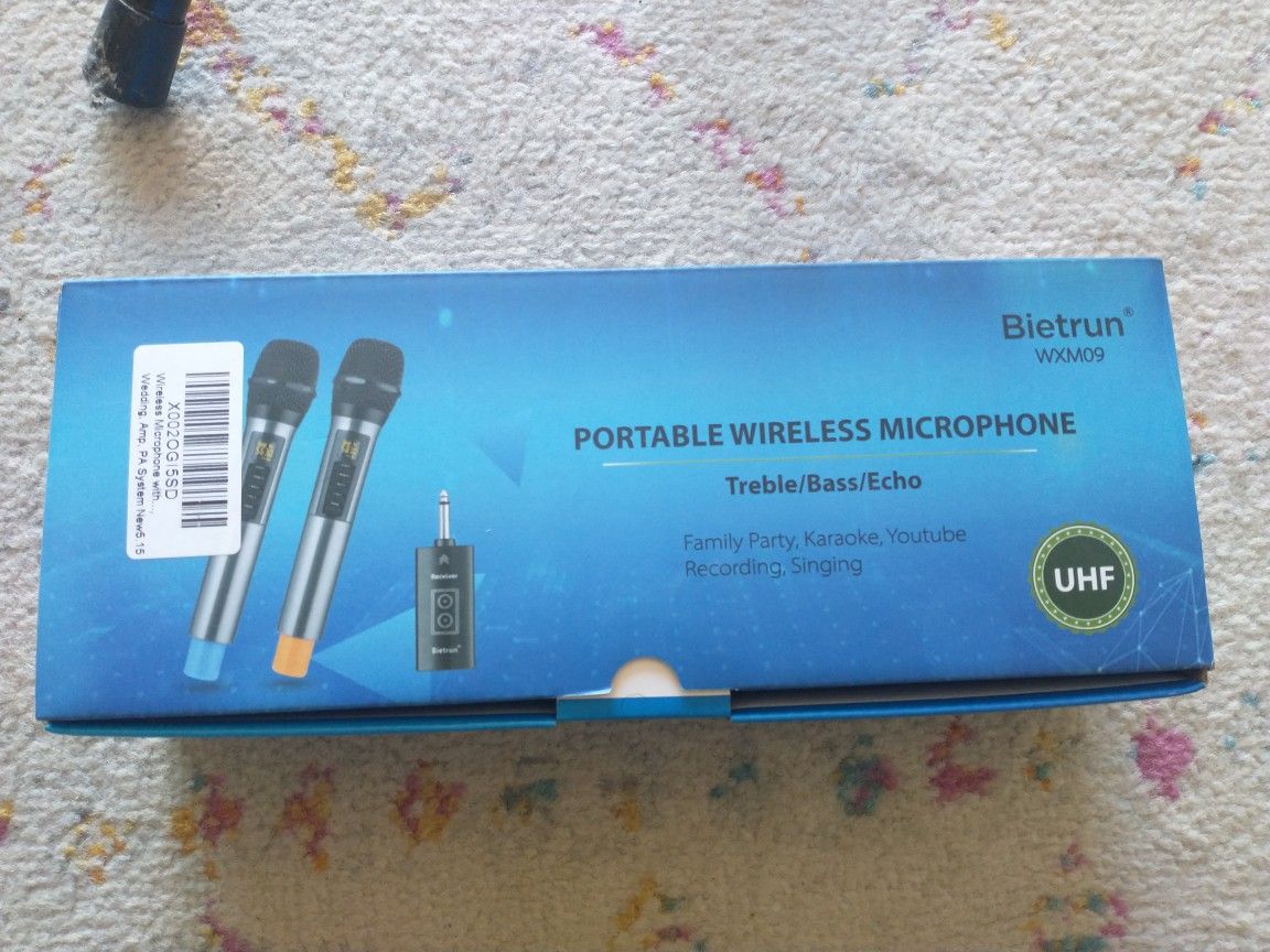 Microphones and Adjustable Stand