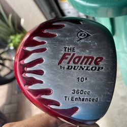 wilson The Flame golf driver in right handed 10 deg Graphite shaft