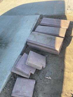 Free used 8” wall caps and corners