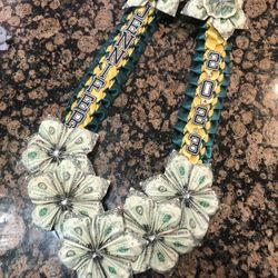 Graduation Money Leis/ Graduaciones