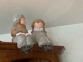 Christmas Carolers