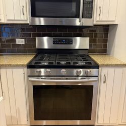 Samsung Microwave & Gas Range