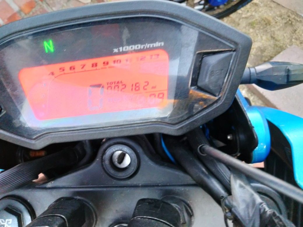 boom vader 125