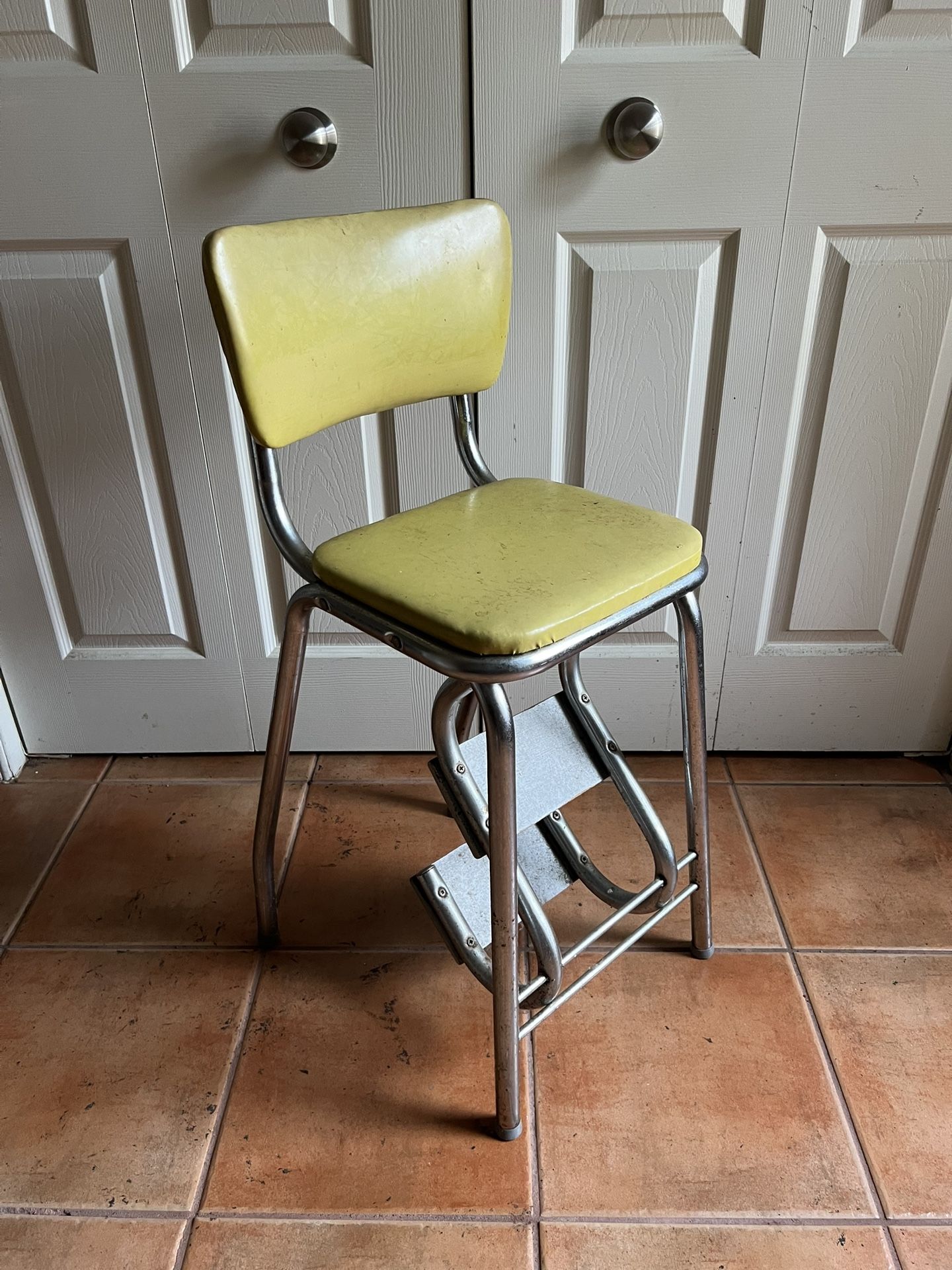Vintage Mod Kitchen Stool With Foldout Steps