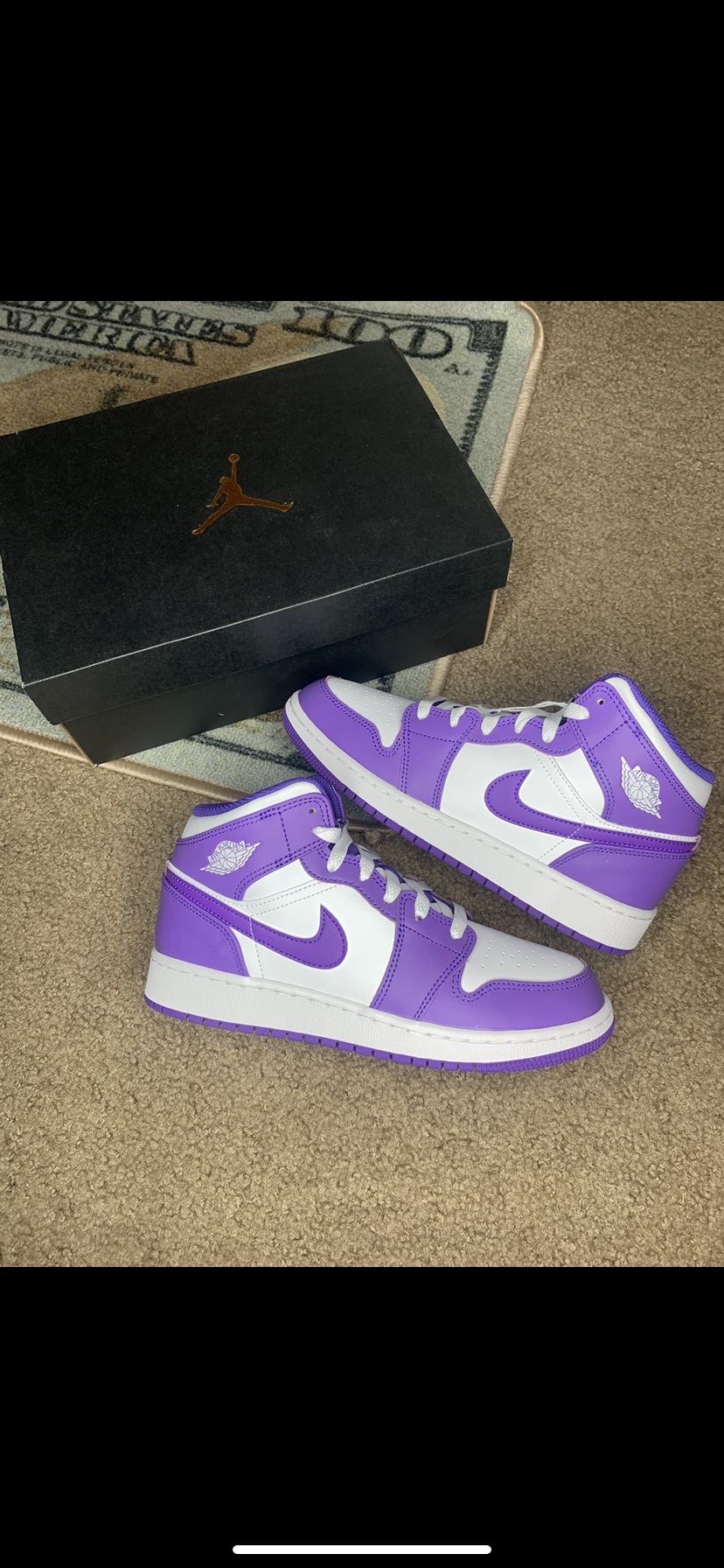 Jordan 1 Mid Purple Venom - Size 7.5W