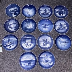 Royal Copenhagen Antique Porcelain Plates Full Set Of 14