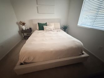 Full Modern Room Set