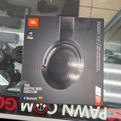 JBL TOUR ONE 