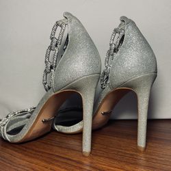 Gianni Bini Vivvia Silver Glitter Rhinestone ankle Chain High Heel -Size 10