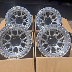 Locks Wheels 