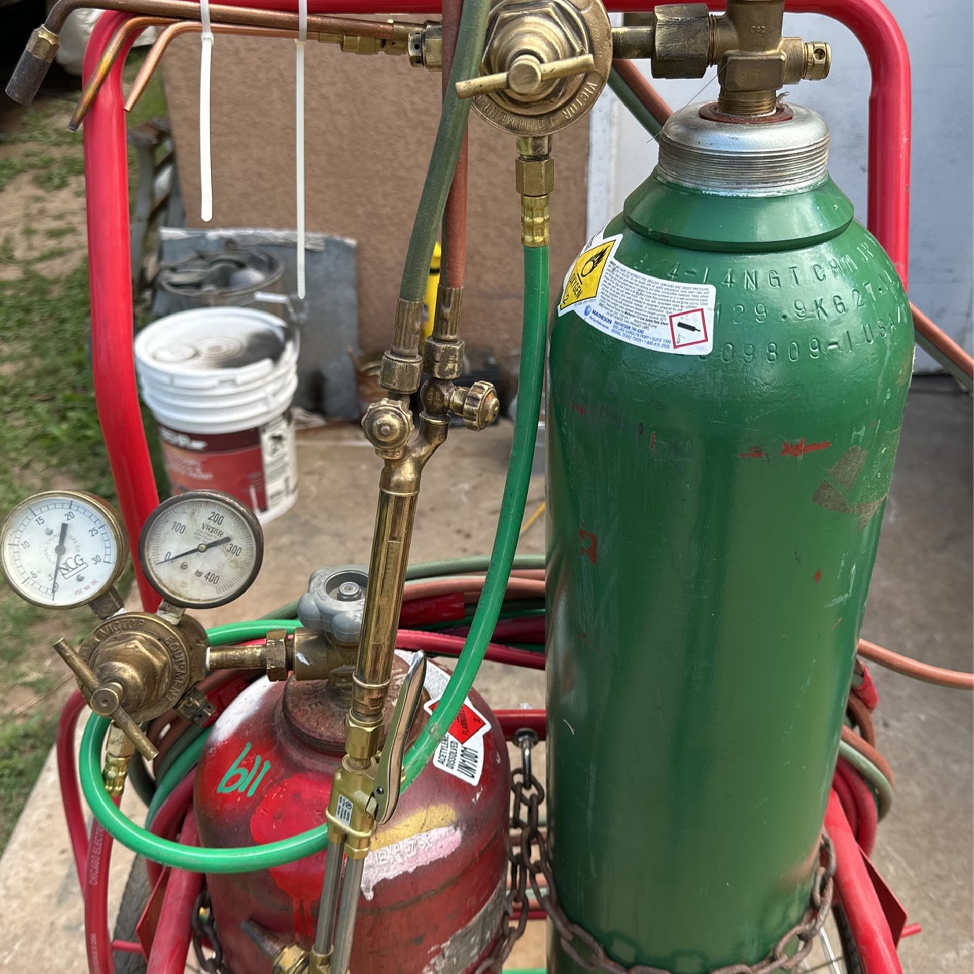 Oxy/Acetylene Cutting Torch , Certified/Full Bottles, Works Great