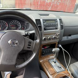 Nissan Pathfinder 2005