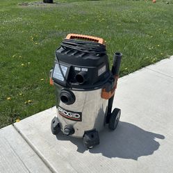  RIDGID 16-Gallon Stainless Steel Vacuum