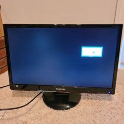 Samsung 24" Widescreen SyncMaster LCD HD Computer Monitor for Sale