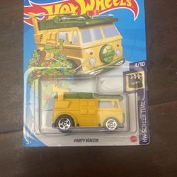 Hot Wheels Ninja Turtles Party Wagon