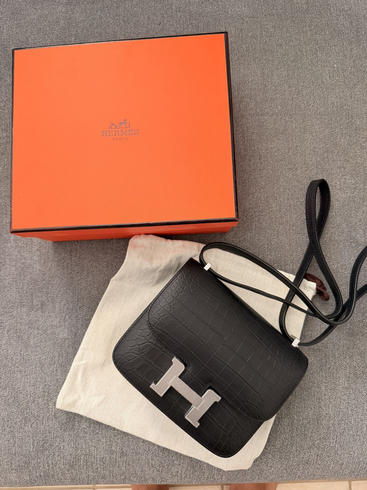 Constance 18 Matt Black Crocodile