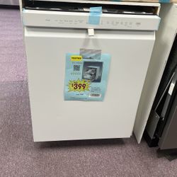 Dishwasher White New Open Box And 1 Year Warranty 