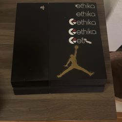 PS4 COMES CONTROLLER