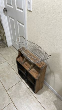 Large Wire And Metal Egg Basket.