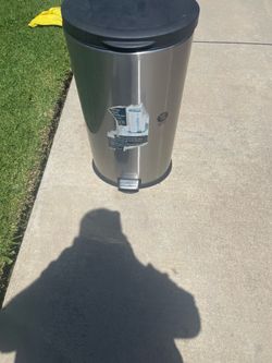 Stainless steel kitchen trashcan $1 taking offers Stainless steel kitchen trashcan