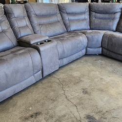 Reclining Corner Sectional With Wedge And Console