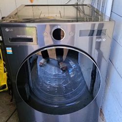 LG ALL IN ONE WASHER DRYER COMBO