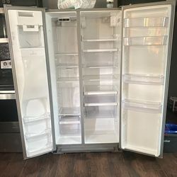 Stove , Microwave And Refrigerator