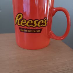 Large Reese's Mug