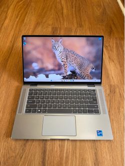 Dell Latitude 9520 2-in-1 core i7 11th gen 16GB Ram 500GB SSD Windows 11 16” OLED Touch Screen Laptop with charger in Excellent Working condition!!!!!