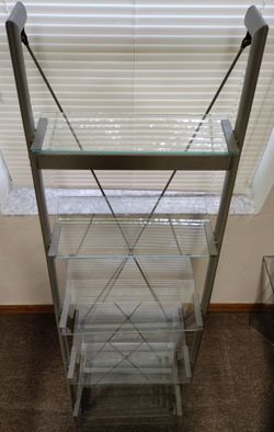 Glass 6 Ft Step Shelf