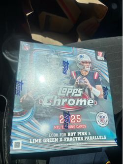 Topps Chrome Football 2025