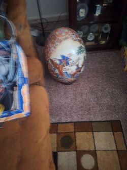 Ceramic egg