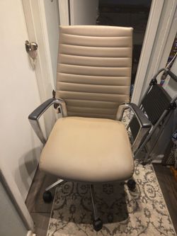Silla de computadora. Computer chair