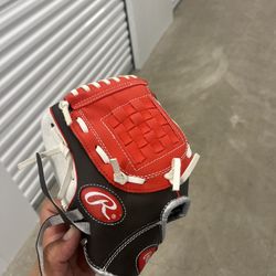 Rawlings Left Hander Youth Glove 