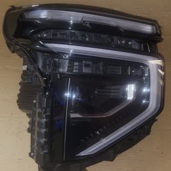 2025 2026 CHEVY TAHOE SUBURBAN PASSENGER RH FULL LED HEADLIGHT OEM